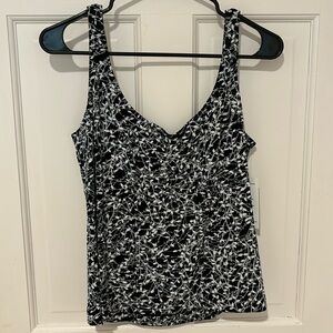 SPARKLE ✨ TANK - DONATED